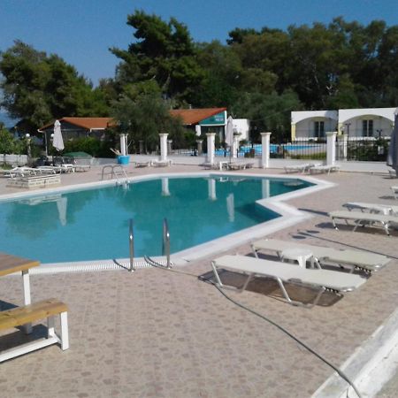 Umbrella Beach Apartments Kávos Exterior foto
